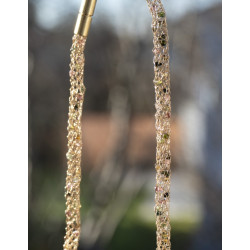 Turmalintropfen im Goldnetz