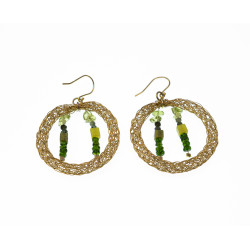 Vergoldete Creolen mit flaschengrünen Edelsteinen