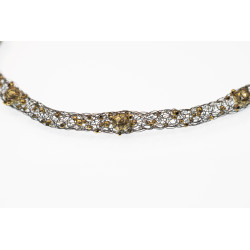 Kontrastprogramm mit "Titangold"