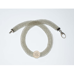 Die Silber-Kette Oettinger Pfennig macht Historie tragbar.