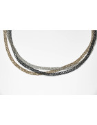 Das kleinere Goldstück in drei Farben